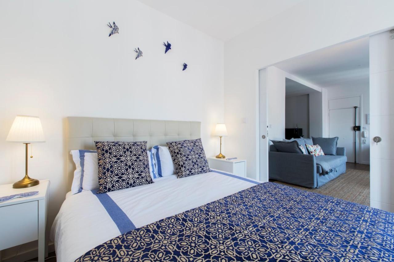 Amazing Downtown Apt With Small Balcony With View Over The Castle Lizbona Zewnętrze zdjęcie